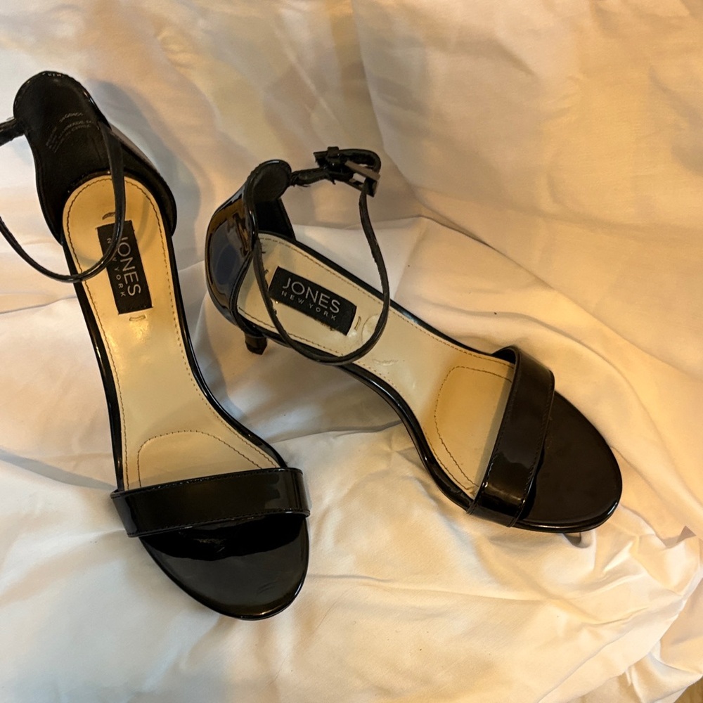 Jones New York Black Patent Leather Heels